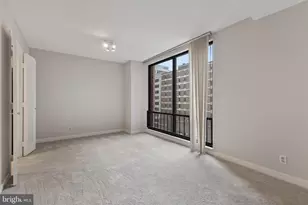 1099 22nd Street NW, Washington, DC 20037 - Photo 11