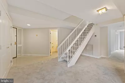 1099 22nd Street NW #601, Washington, DC 20037 - Photo 5