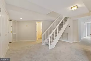 1099 22nd Street NW, Washington, DC 20037 - Photo 5