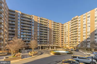 3001 Veazey Terrace NW #520, Washington, DC 20008 - Photo 3