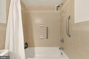 3001 Veazey Terrace NW, Washington, DC 20008 - Photo 29