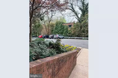 2400 41st Street NW #104, Washington, DC 20007 - Photo 25