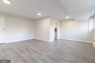 2400 41st St NW, Washington, DC 20007 - Photo 7