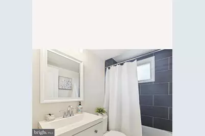 2400 41st Street NW #104, Washington, DC 20007 - Photo 3