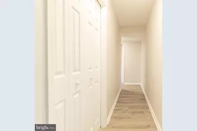 2400 41st Street NW #104, Washington, DC 20007 - Photo 9