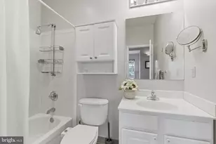 630 13th St NE, Washington, DC 20002 - Photo 17