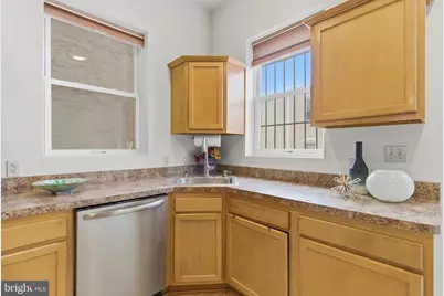 630 13th Street NE, Washington, DC 20002 - Photo 11