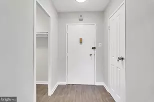 4201 Cathedral Ave NW, Washington, DC 20016 - Photo 21