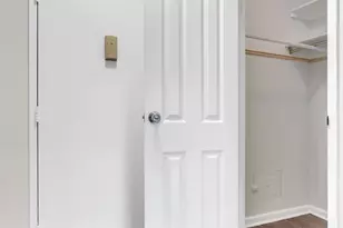 4201 Cathedral Ave NW, Washington, DC 20016 - Photo 35