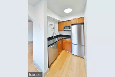 1363 K Street SE #103, Washington, DC 20003 - Photo 3