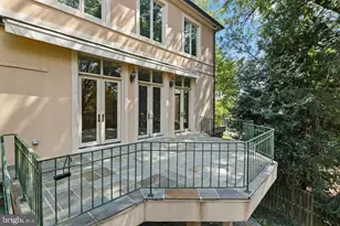 2944 University Terrace NW, Washington, DC 20016 - Photo 11