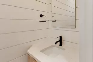 814 Capitol Square Pl SW, Washington, DC 20024 - Photo 21