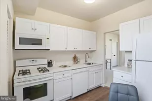 122 Bates St NW, Washington, DC 20001 - Photo 11