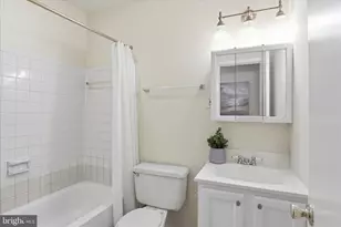 122 Bates St NW, Washington, DC 20001 - Photo 13