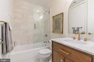 1517 30th St NW, Washington, DC 20007 - Photo 25