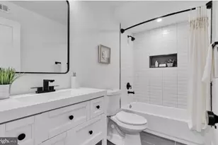 718 6th St NE, Washington, DC 20002 - Photo 17