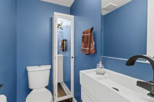 1267 Penn St NE, Washington, DC 20002 - Photo 9