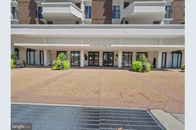 700 7th Street SW #430, Washington, DC 20024 - Photo 1