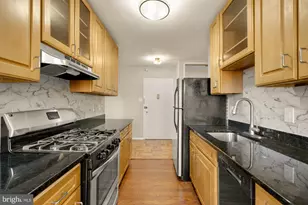 4000 Tunlaw Rd NW, Washington, DC 20007 - Photo 5