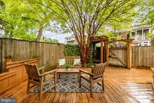 624 D St NE, Washington, DC 20002 - Photo 43