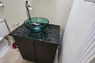 302 Oklahoma Ave NE, Washington, DC 20002 - Photo 15