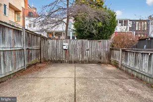 3516 T St NW, Washington, DC 20007 - Photo 3