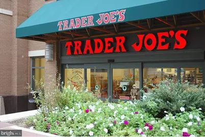 2425 L Street NW #303, Washington, DC 20037 - Photo 33