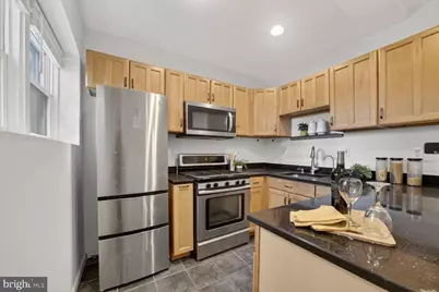 1669 Columbia NW #313, Washington, DC 20009 - Photo 15