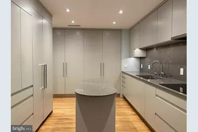 4200 NW Massachusetts Avenue NW #313, Washington, DC 20016 - Photo 9