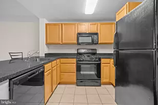 350 G St SW, Washington, DC 20024 - Photo 5