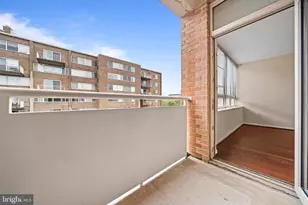 350 G St SW, Washington, DC 20024 - Photo 17