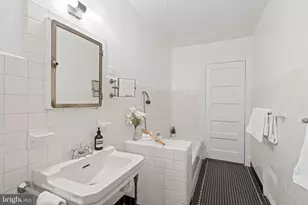 2214 Wyoming Ave NW, Washington, DC 20008 - Photo 19