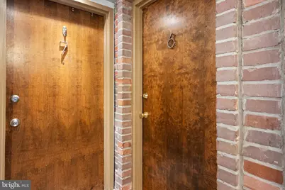 410 11th Street NE #6, Washington, DC 20002 - Photo 5