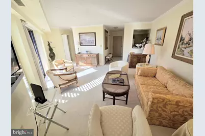 2111 Wisconsin Avenue NW #401, Washington, DC 20007 - Photo 9