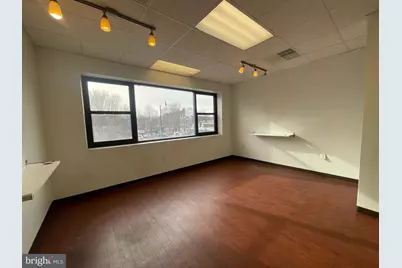1102 H Street NE, Washington, DC 20002 - Photo 5