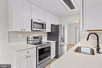 1360 Barnaby Terrace SE, Washington, DC 20032 - Photo 7