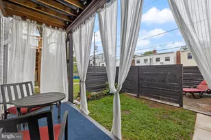 2228 40th St NW, Washington, DC 20007 - Photo 23