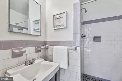 812 North Carolina Avenue SE, Washington, DC 20003 - Photo 3