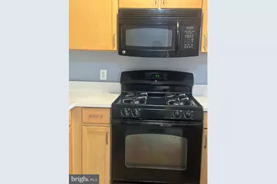 800 4th Street SW #S325, Washington, DC 20024 - Photo 9