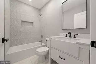 2814 Rhode Island Ave NE, Washington, DC 20018 - Photo 17