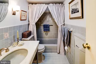 4201 Cathedral Ave NW, Washington, DC 20016 - Photo 15