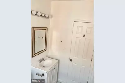 1838 C Street SE #1, Washington, DC 20003 - Photo 5