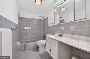 4201 Cathedral Ave NW, Washington, DC 20016 - Photo 13