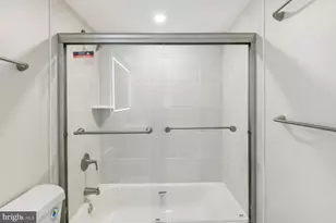 327 8th St NE, Washington, DC 20002 - Photo 23