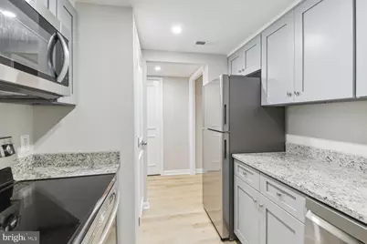 327 8th Street NE #9, Washington, DC 20002 - Photo 7