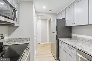 327 8th St NE, Washington, DC 20002 - Photo 7