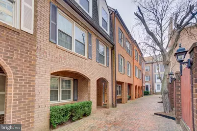 900 24th Street NW #D, Washington, DC 20037 - Photo 23