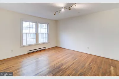 900 24th Street NW #D, Washington, DC 20037 - Photo 7