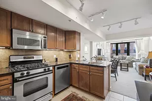 616 E St NW, Washington, DC 20004 - Photo 9