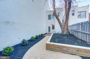 240 14th St SE, Washington, DC 20003 - Photo 13